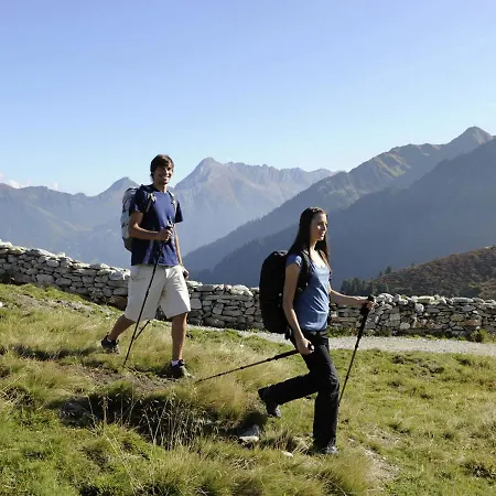 Daire Quaint In Near Lift *